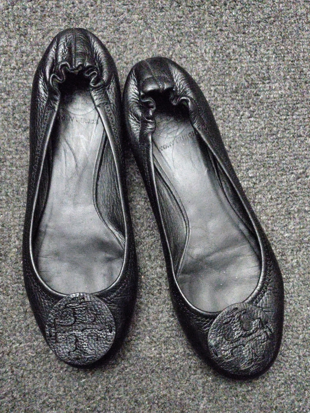 Tory Burch Black Leather Round-Toe Ballet Flats